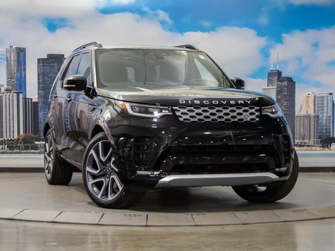 Certified 2025 Land Rover Discovery Metropolitan Edition image 2