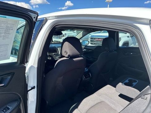 Used 2023 Chevrolet Malibu LT FWD image 15