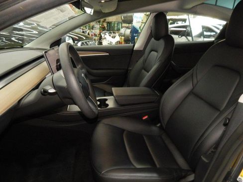 Used 2023 Tesla Model 3 Performance image 16