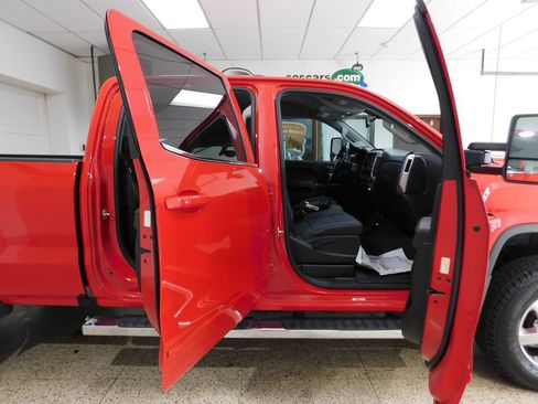 Used 2018 GMC Sierra 2500 SLE w/ HD SLE Preferred Plus Package AWD/4WD image 90