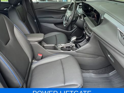 Used 2025 Buick Encore GX Sport Touring w/ Advanced Technology Package AWD/4WD image 21