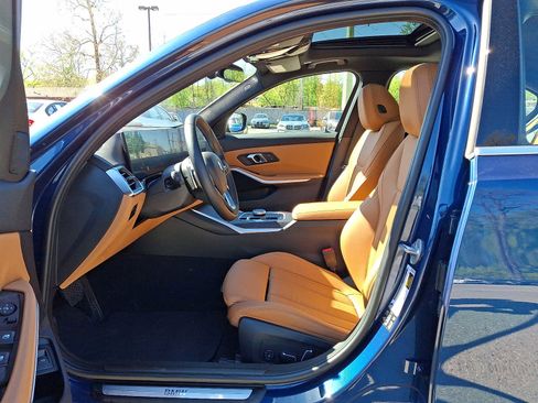 Used 2024 BMW 330i xDrive Sedan w/ Premium Package AWD/4WD image 14