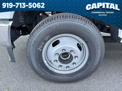 New 2026 Ford F350 XL w/ XL Chrome Package image 12