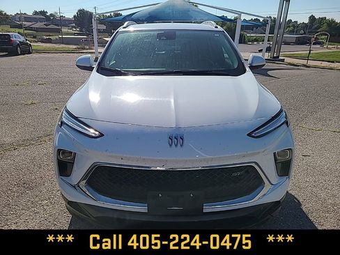 Used 2024 Buick Encore GX Sport Touring image 17