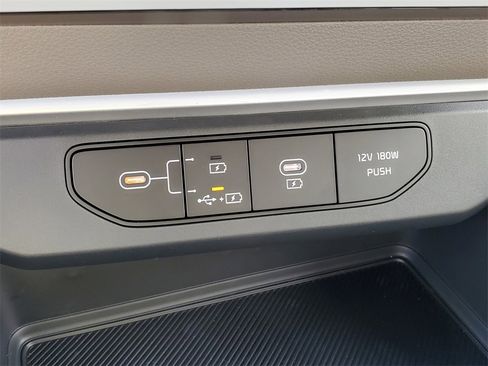 New 2026 Kia Carnival image 26