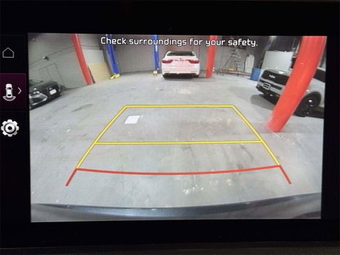 Used 2024 Kia Telluride LX image 27