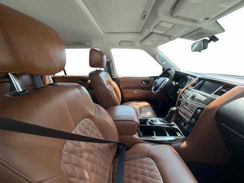 Used 2018 INFINITI QX80 4WD w/ Deluxe Technology Package image 8