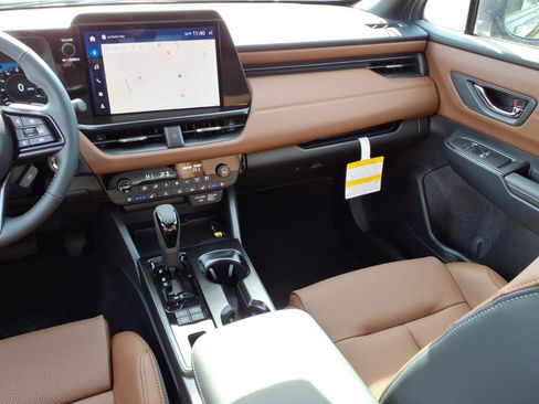 New 2026 Subaru Outback Touring image 6