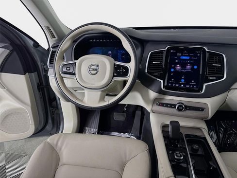 Used 2025 Volvo XC90 B6 Plus w/ Protection Package Premier AWD/4WD image 25