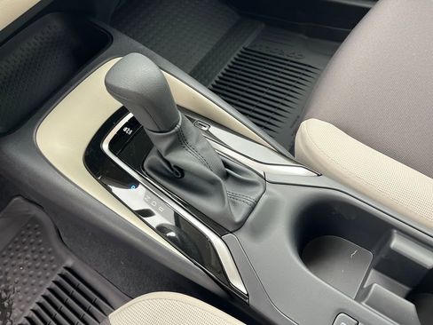 Used 2026 Toyota Corolla LE image 24