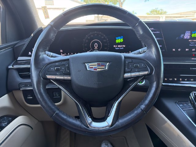 Used 2023 Cadillac Escalade ESV Premium Luxury AWD/4WD image 13