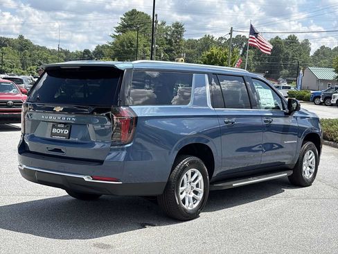 New 2026 Chevrolet Suburban LS w/ Max Trailering Package AWD/4WD image 6