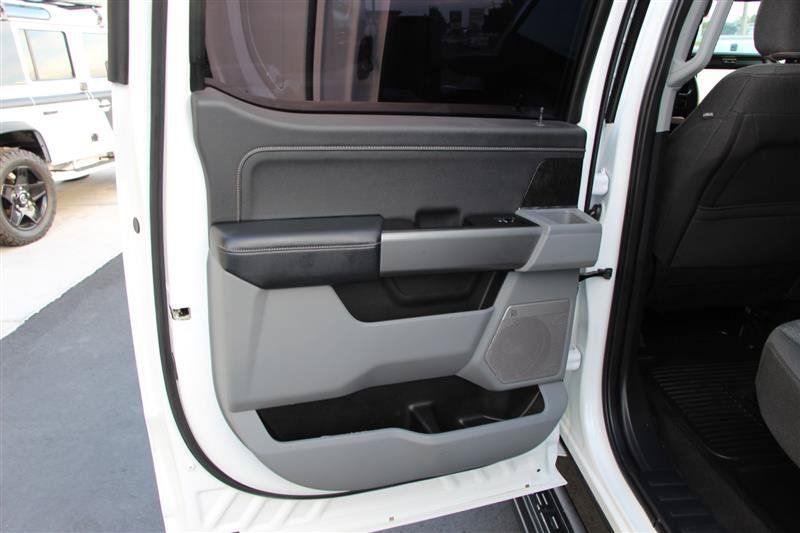 Used 2025 Ford F250 XLT w/ Black Appearance Package AWD/4WD image 21
