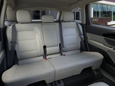 New 2026 Lincoln Nautilus Premier w/ Equipment Group 102A image 33