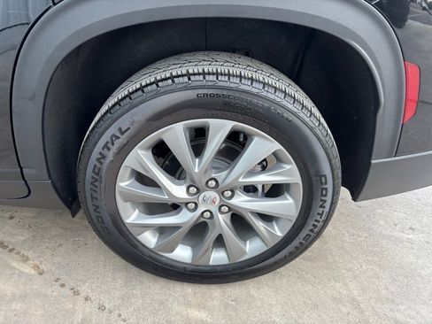 Used 2025 Buick Enclave Preferred image 10