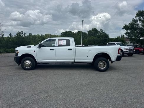 Used 2024 RAM 3500 Tradesman AWD/4WD image 45