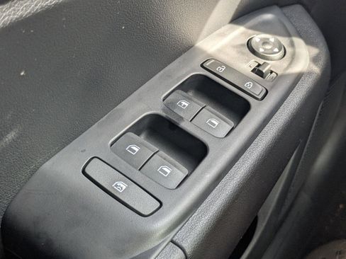 New 2026 Hyundai Venue SE image 21