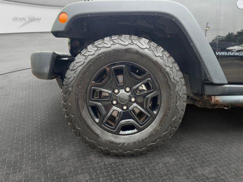 Used 2014 Jeep Wrangler Sport AWD/4WD image 16