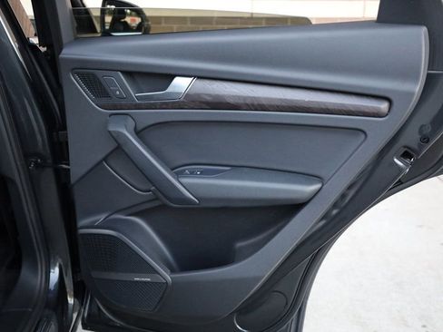 Used 2018 Audi Q5 2.0T Premium Plus w/ Premium Plus Package image 21