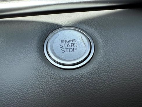 Used 2025 Hyundai Elantra Sport FWD image 23