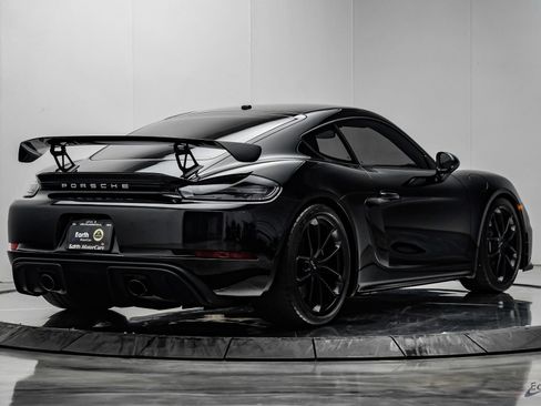 Used 2021 Porsche 718 Cayman GT4 RWD image 18