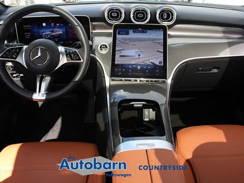 Used 2025 Mercedes-Benz GLC 300 4MATIC image 20