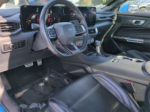 Used 2024 Ford Mustang Premium image 17