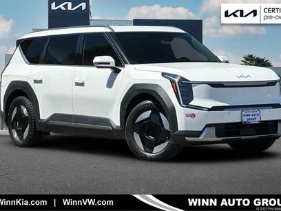 Certified 2024 Kia EV9 Wind