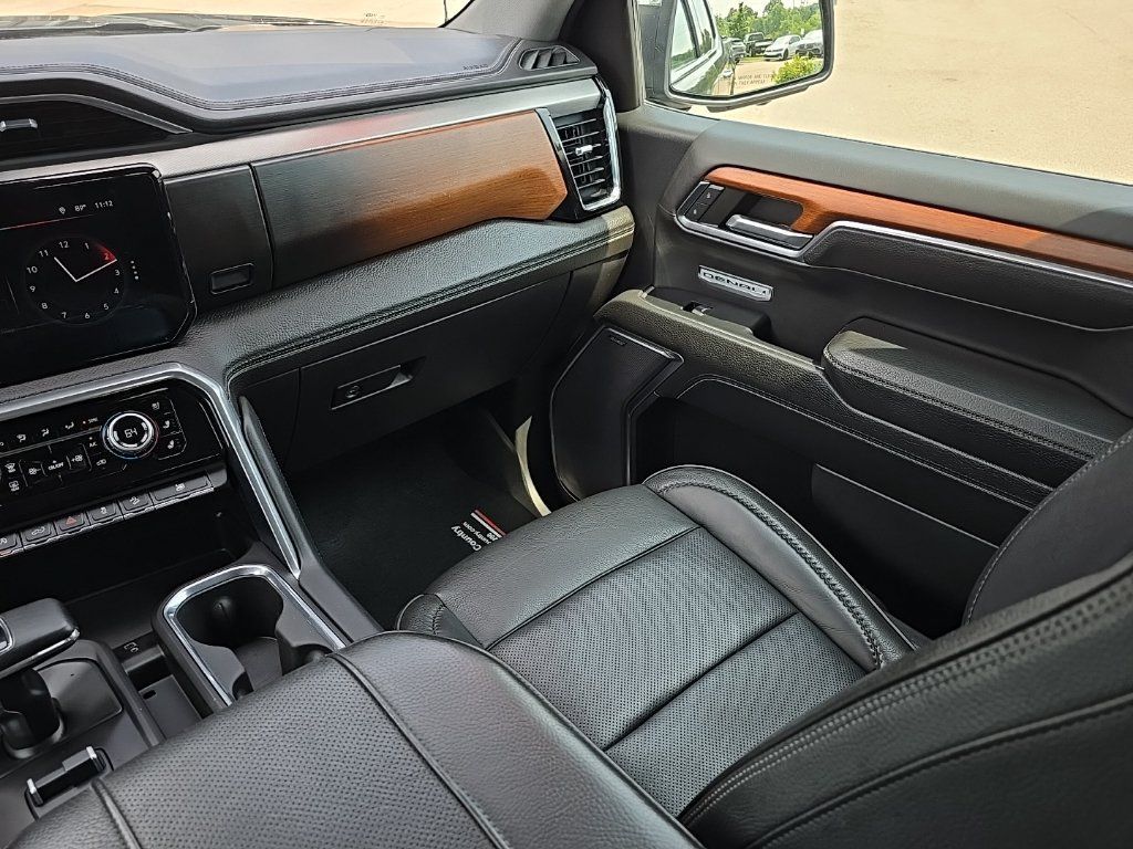 Used 2023 GMC Sierra 1500 Denali w/ Denali Reserve Package AWD/4WD image 18