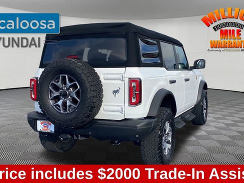 Used 2023 Ford Bronco Badlands image 8