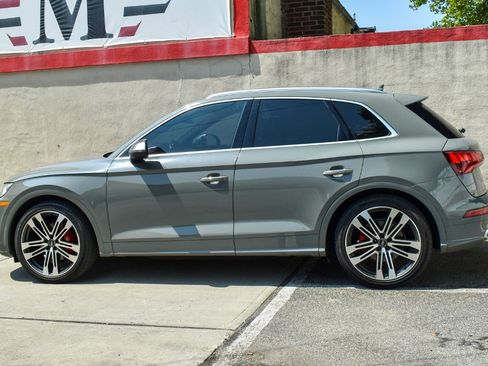 Used 2020 Audi SQ5 Premium Plus w/ Premium Plus Package AWD/4WD image 4