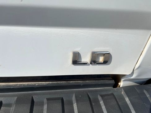 Used 2019 Chevrolet Silverado 1500 W/T w/ WT Convenience Package AWD/4WD image 8