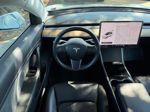 Used 2019 Tesla Model 3 Long Range AWD/4WD image 2