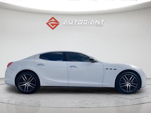 Used 2019 Maserati Ghibli S Q4 AWD/4WD image 11