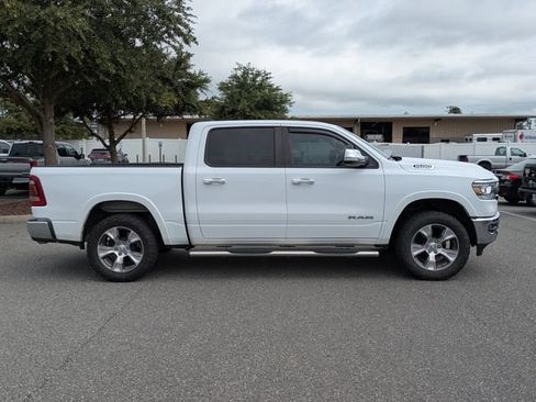 Used 2022 RAM 1500 Laramie AWD/4WD image 2