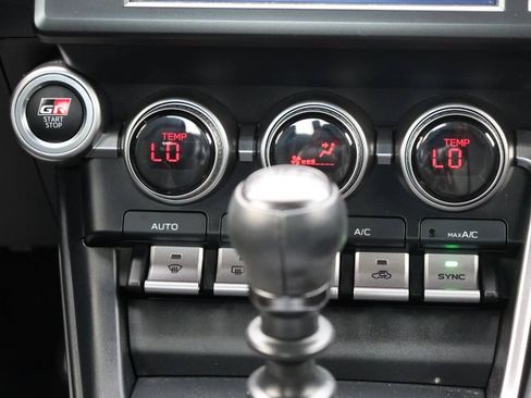 Used 2025 Toyota GR86 Premium w/ Performance Package RWD image 19