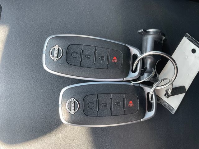 Used 2024 Nissan Pathfinder Rock Creek AWD/4WD image 29