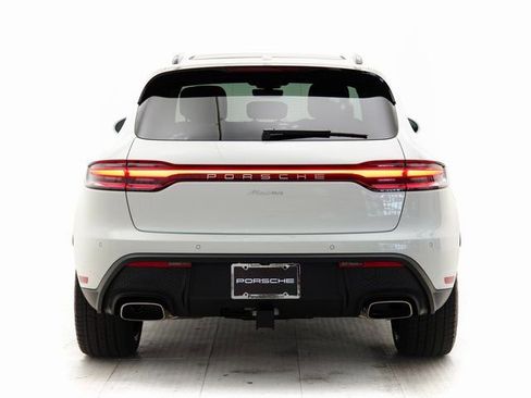 Used 2026 Porsche Macan AWD/4WD image 34