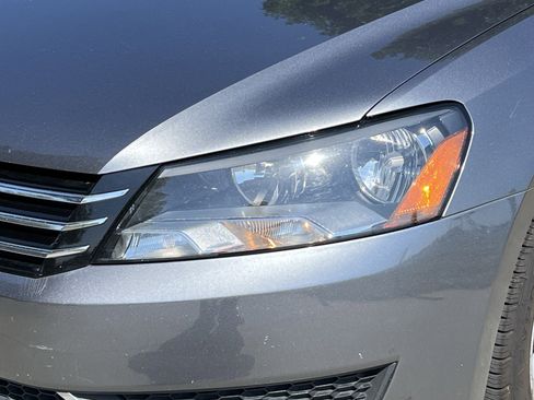 Used 2013 Volkswagen Passat 2.5 SE FWD image 7