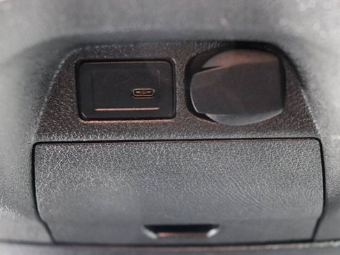 Used 2025 Mercedes-Benz Sprinter 2500 image 39