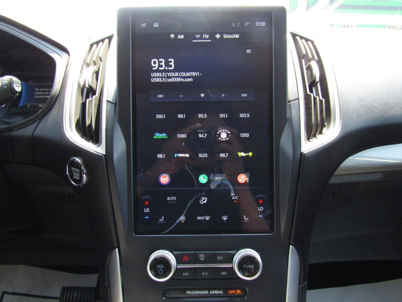 Used 2023 Ford Edge SEL AWD/4WD image 16