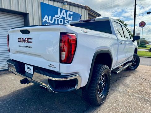 Used 2019 GMC Sierra 1500 SLE w/ X31 Off-Road Package AWD/4WD image 5