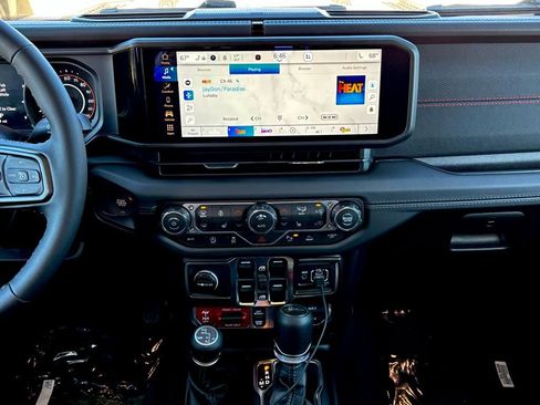 New 2026 Jeep Gladiator Rubicon w/ Safety Group image 20