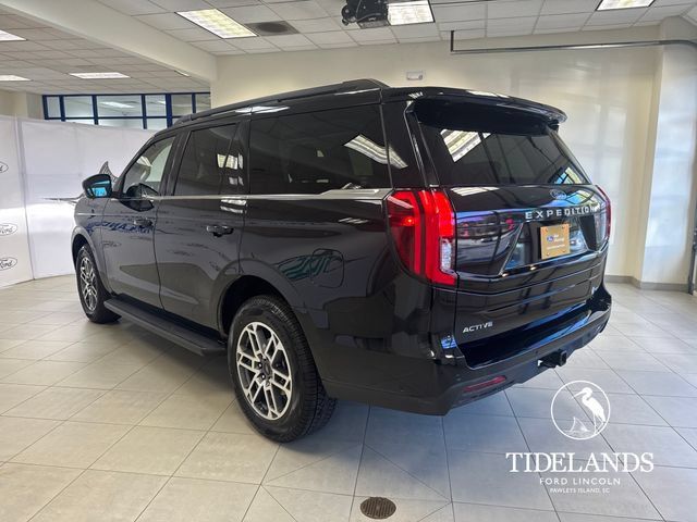 Certified 2025 Ford Expedition Active AWD/4WD image 6