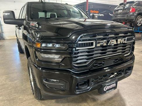 Certified 2025 RAM 2500 Big Horn AWD/4WD image 1