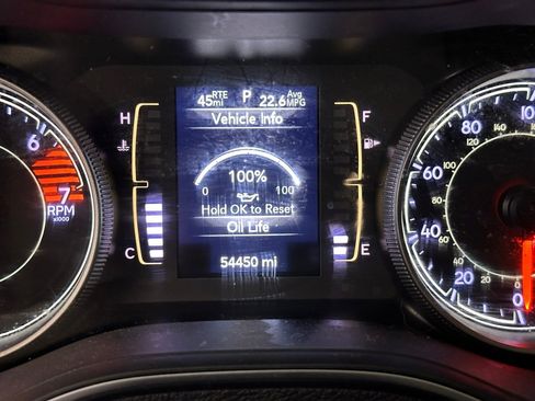 Used 2020 Jeep Cherokee Latitude Plus w/ Cold Weather Group image 3