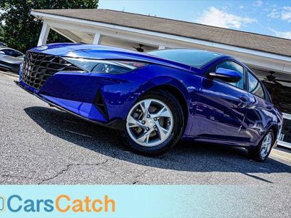 Used 2023 Hyundai Elantra SE