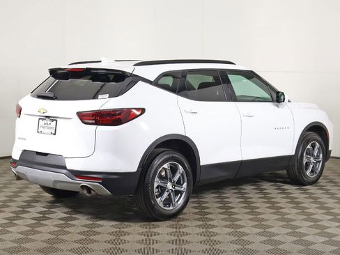 Used 2023 Chevrolet Blazer LT w/ Convenience Package FWD image 10