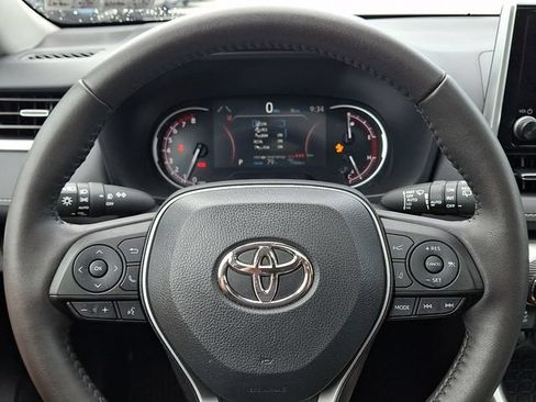 Certified 2023 Toyota RAV4 XLE Premium AWD/4WD image 19