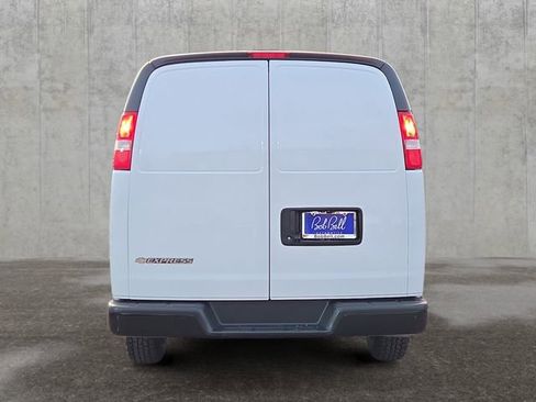 Used 2023 Chevrolet Express 2500 Extended w/ Driver Convenience Package RWD image 4